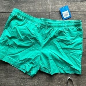 NWT Columbia shorts PFG women’s size 1XL teal athletic